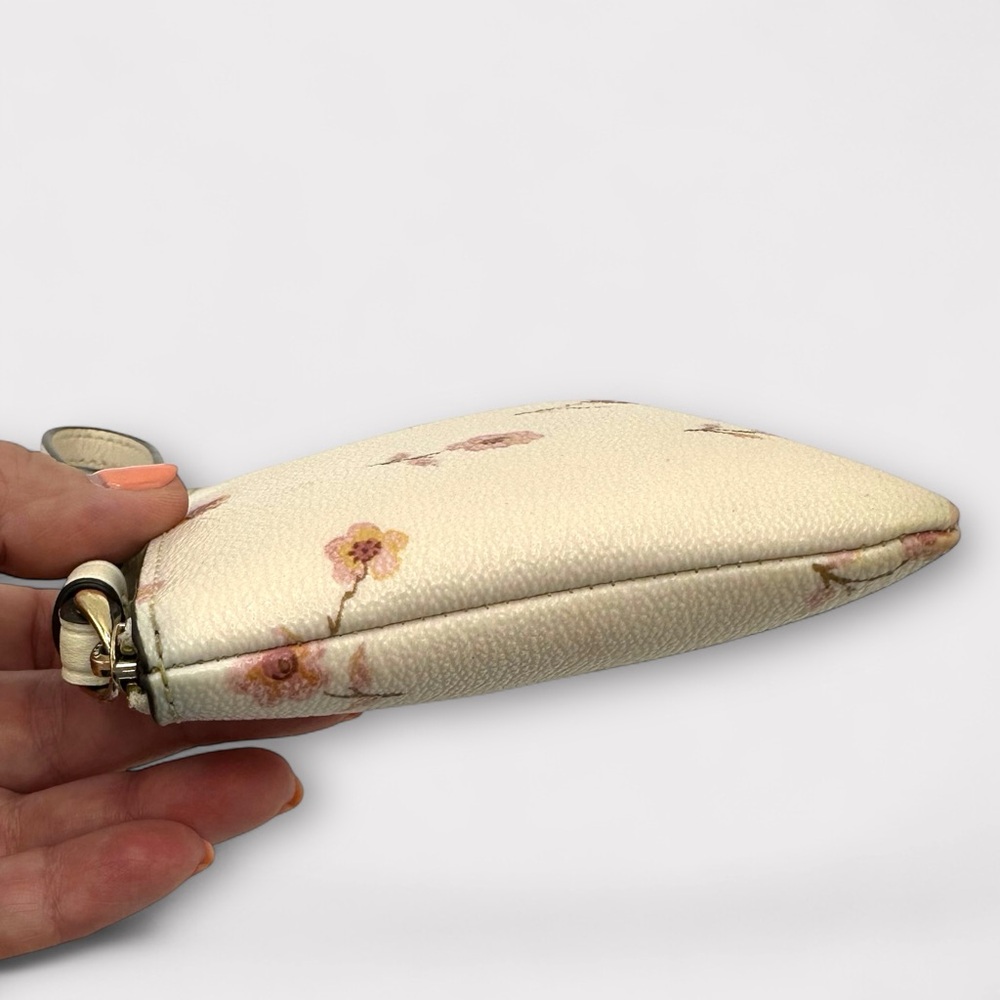 Coach Floral Print Wristlet in Chalk | Style F67550 - Picture 6 of 11